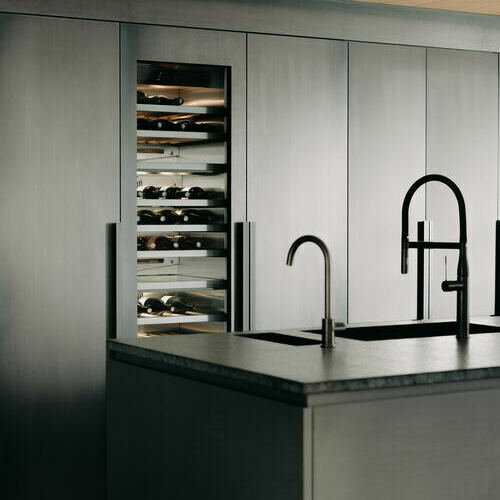 Unsere professionellen K�che aus Rohstahl mit hochwertigen GAGGENAU-Ger�ten.